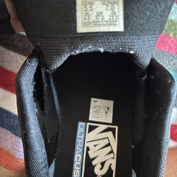 Vans Ultrarange Exo Black Sneakers Women’s Size 7 / Men’s 5.5 - Picture 7 of 13